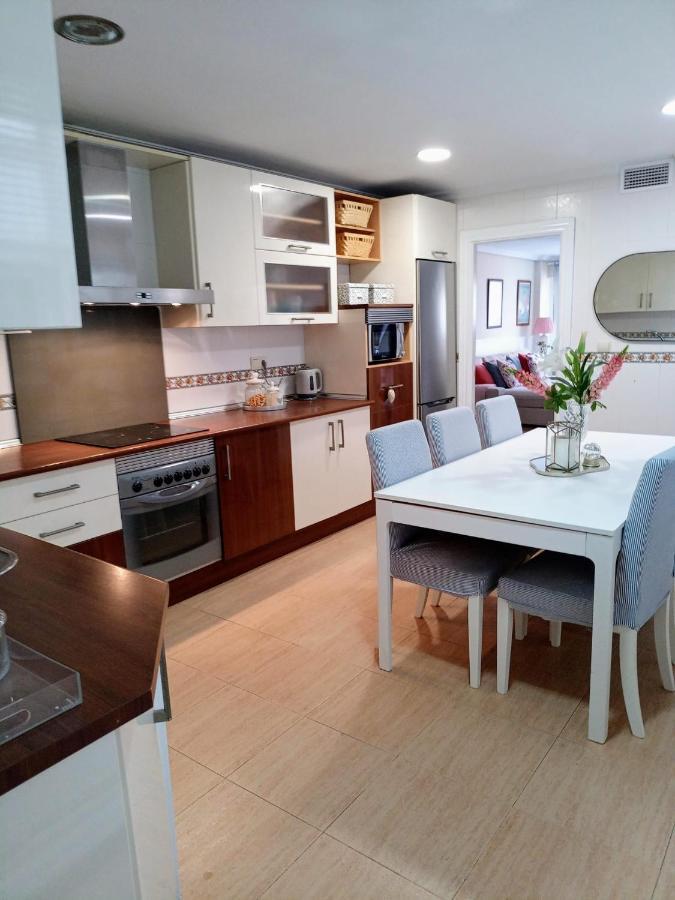 Espectacular Vivienda Junto A La Playa Y Paseo Maritimo En Almeria Exterior photo