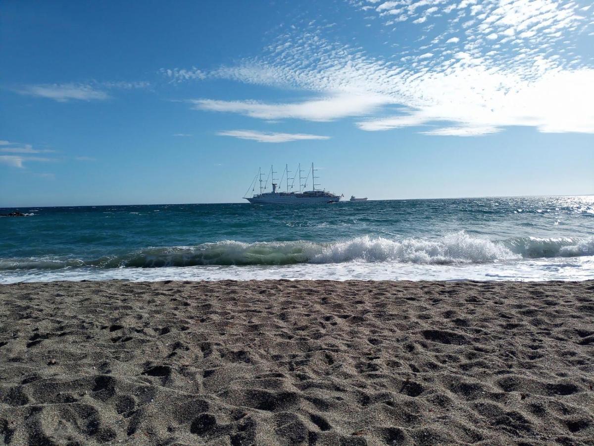 Espectacular Vivienda Junto A La Playa Y Paseo Maritimo En Almeria Exterior photo