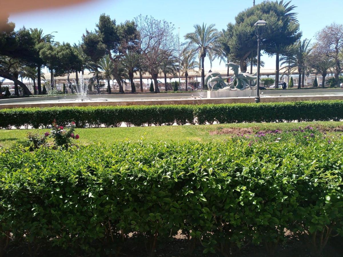 Espectacular Vivienda Junto A La Playa Y Paseo Maritimo En Almeria Exterior photo